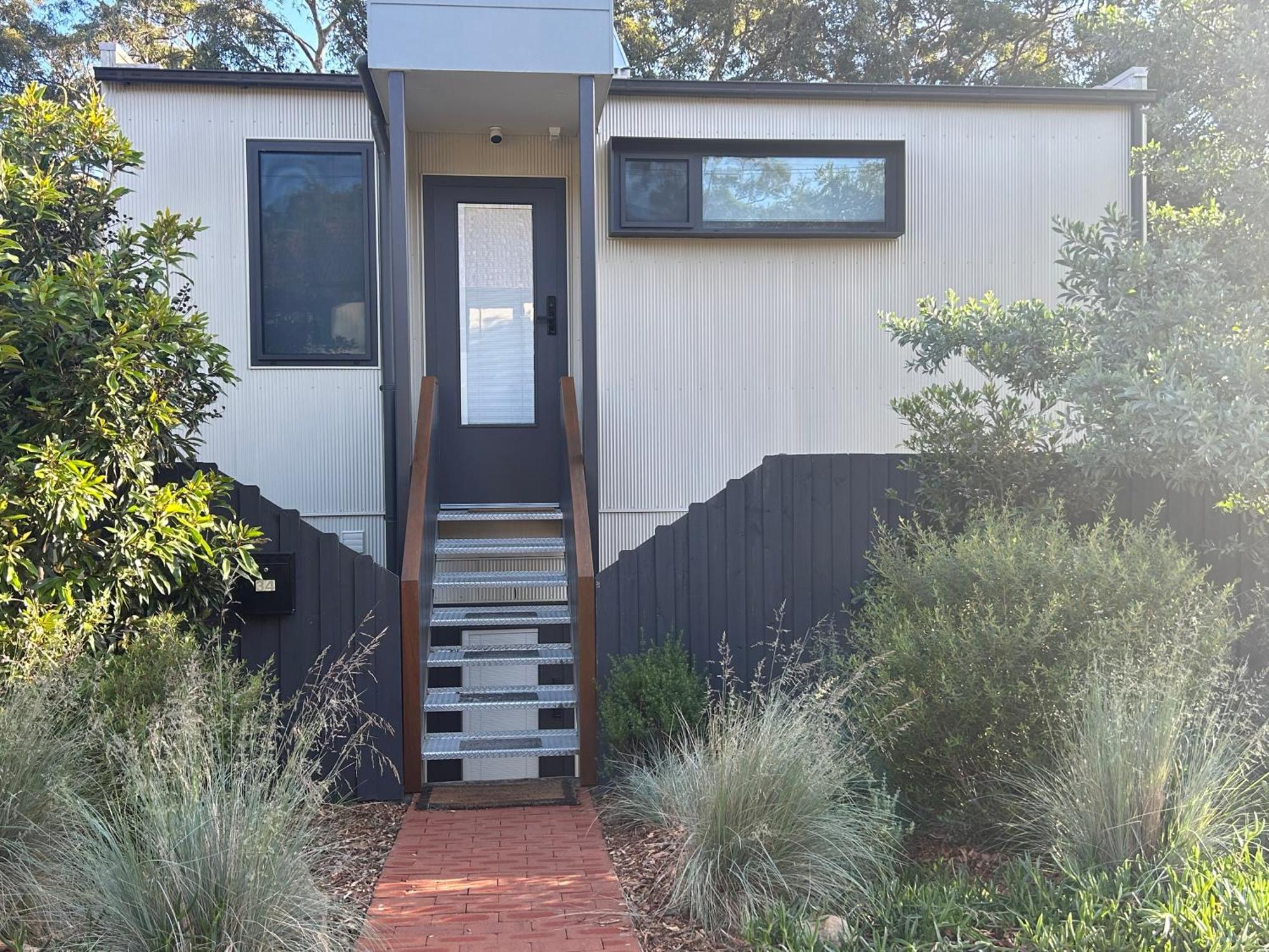 Bushland Setting Close To Sydney Cbd- Stand Alone Apartment Exterior photo